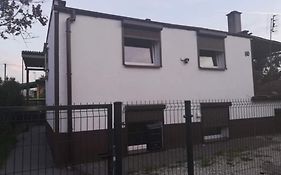 Domki Nad Jeziorem Mikorzyn 80 I Mikorzyn 69